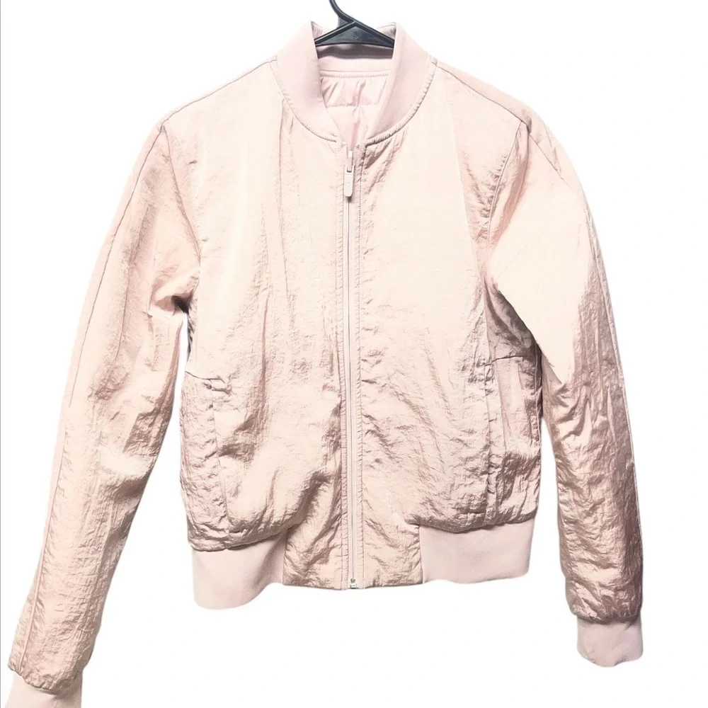Lululemon light pink bomber reversible‎ jacket.